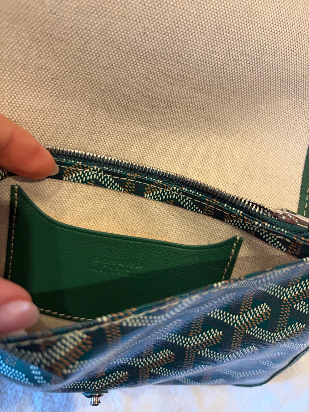 Goyard Teal Green Signature Chevron Crossbody Bag - Picture 5 of 9
